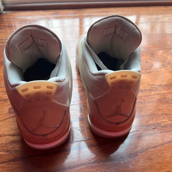 Air Jordan 4 Retro Sneakers - Picture 4 of 8